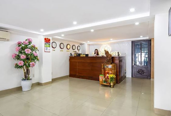 KHÁCH SẠN LOTUS ROCK ĐÀ NẴNG